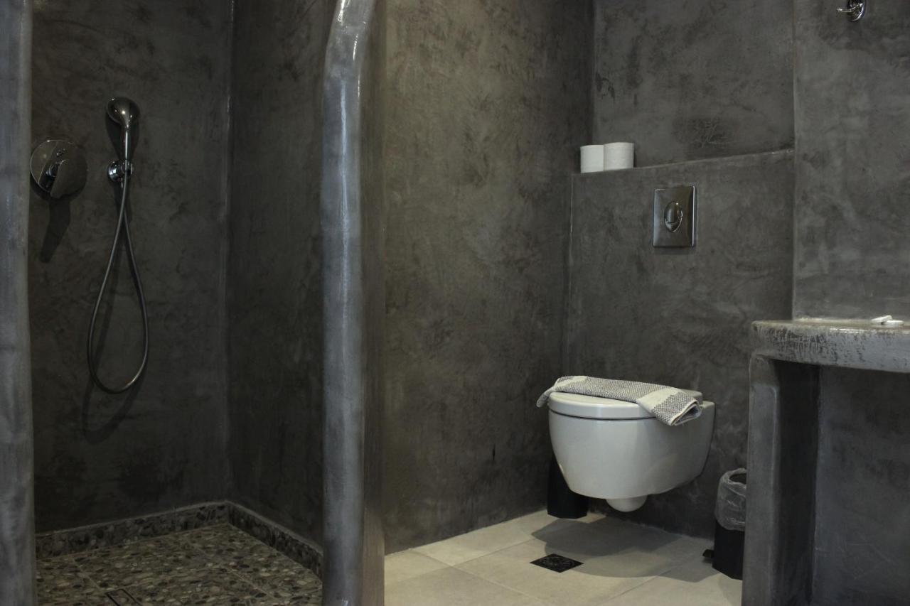 White Lily Suites & Lofts - Adults Only 16 Plus Playa de Perivolos Exterior foto