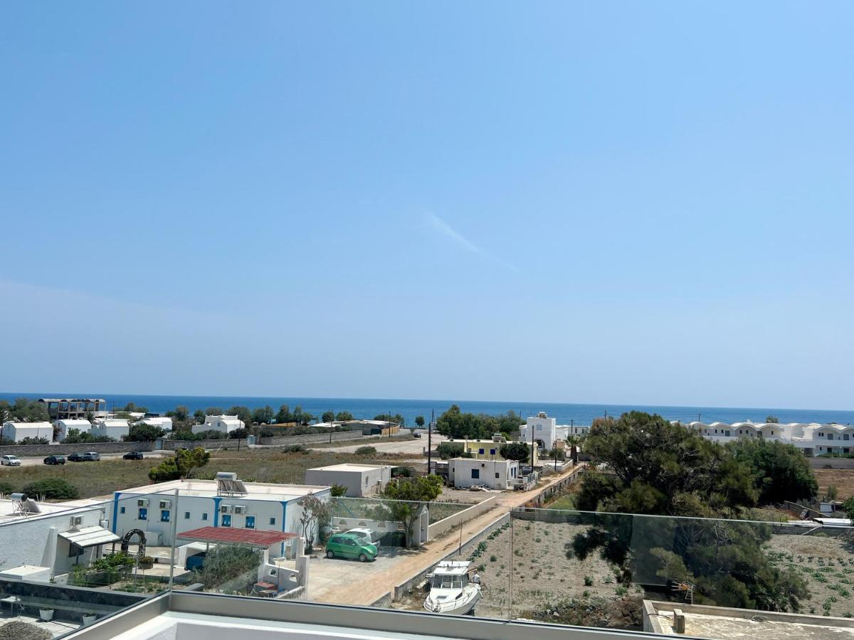White Lily Suites & Lofts - Adults Only 16 Plus Playa de Perivolos Exterior foto