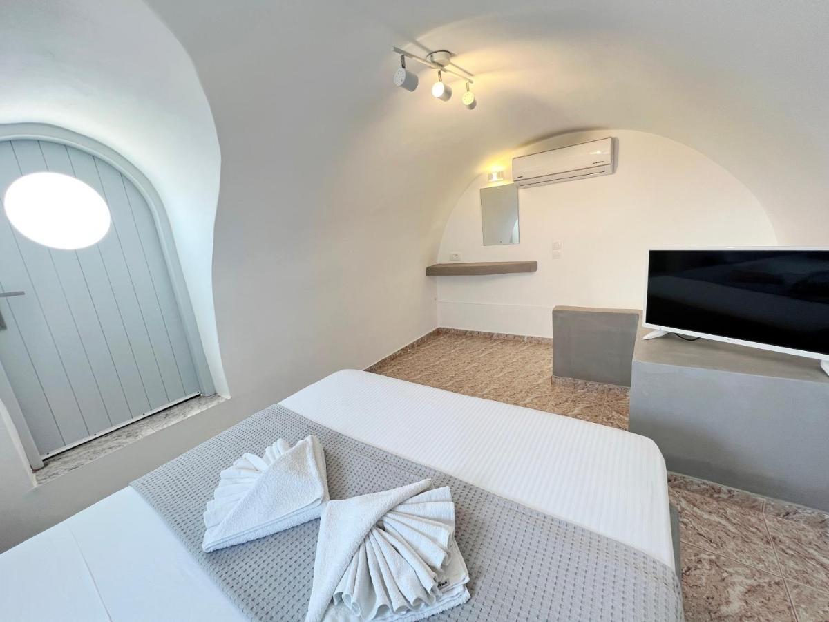 White Lily Suites & Lofts - Adults Only 16 Plus Playa de Perivolos Exterior foto