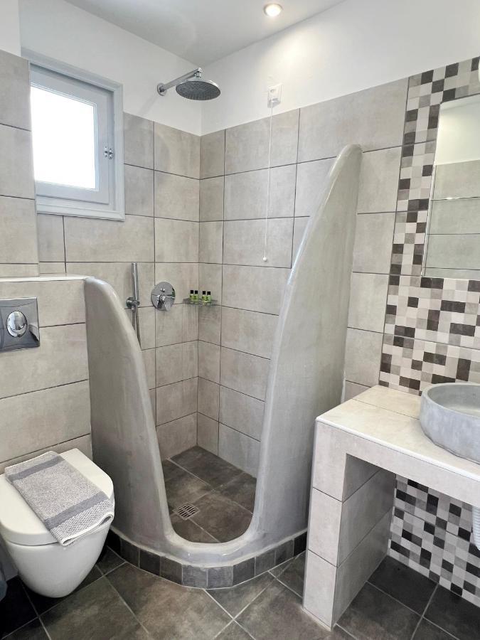 White Lily Suites & Lofts - Adults Only 16 Plus Playa de Perivolos Exterior foto